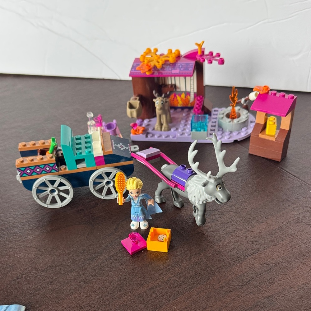 LEGO Disney 41166 Frozen II Elsa’s Wagon Adventure
